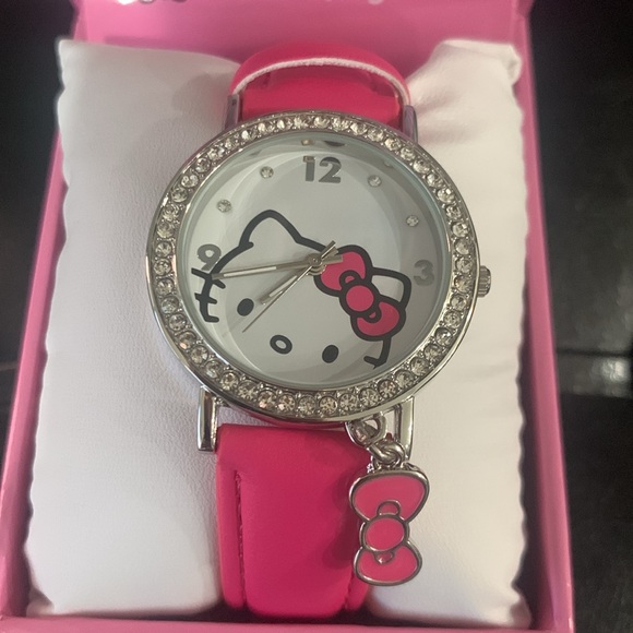 Hello Kitty Watch With Hot Pink Band, Crystal Bezel & Bow Charm New In Box - Picture 3 of 8